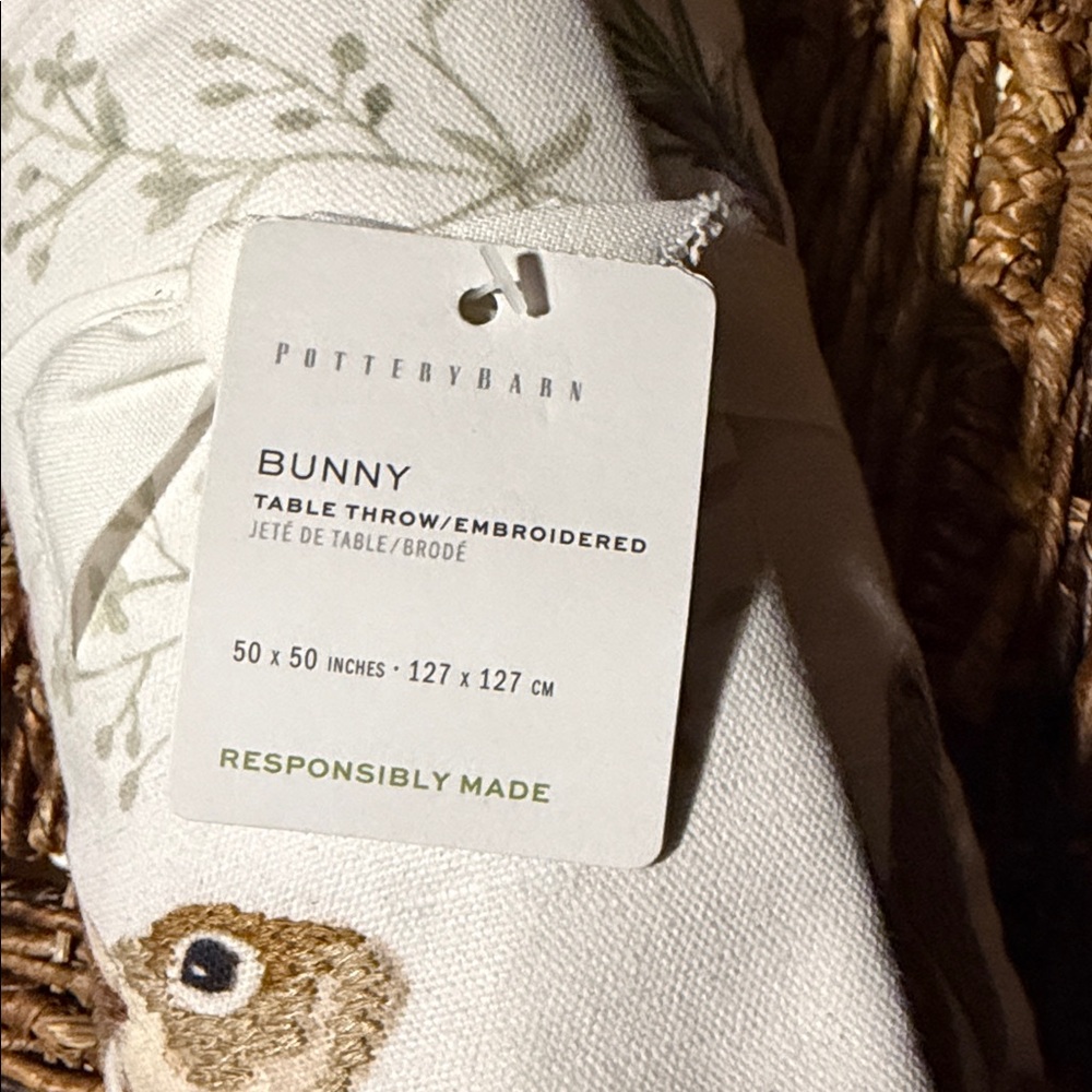 Pottery Barn Embroidered Bunny 🐰 Table Throw BNWT - Picture 5 of 6